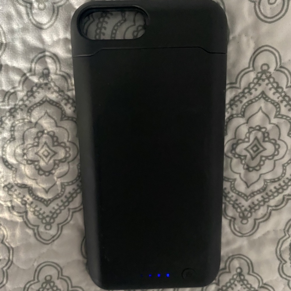 iphone 8 plus Charing Case